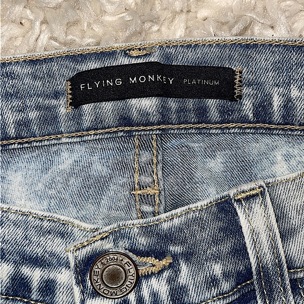 Good Condition / Soft / Comfortable - image 2